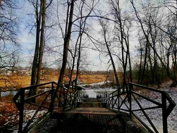 Встретились зима и весна. В парке в Высоком можно застать обе поры года (Брестская область) Встретились зима и весна. В парке в Высоком можно застать обе поры года (Брестская область)