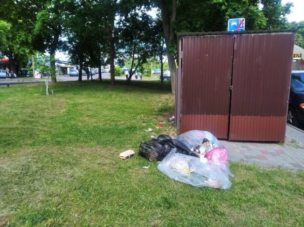 В Бресте мусоропроводы заваривают в приказном порядке В Бресте мусоропроводы заваривают в приказном порядке