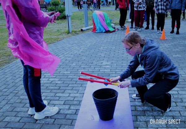 Читатель: Сегодня в Бресте на празднике «Дети нового 1000-летия»
             
                Читатель: Сегодня в Бресте на празднике «Дети нового 1000-летия»