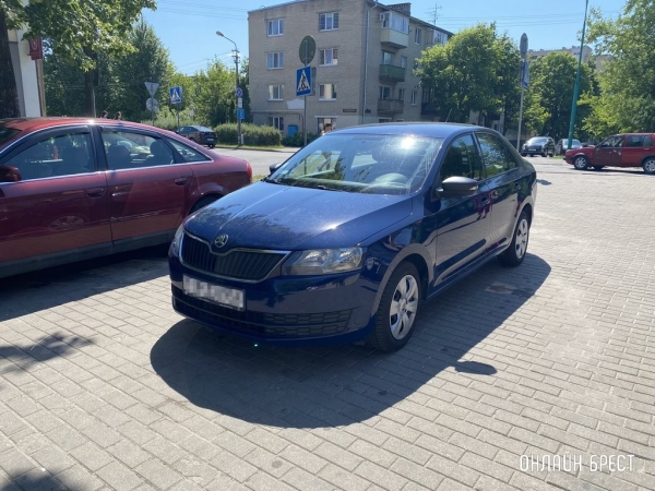 На фоне жалоб: власти проверят автохаусы и цены на машины