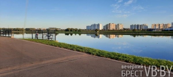 Рыбацкий вечер на Гребном канале в Бресте