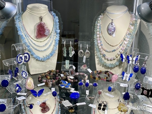 Экспозиция, которая вас удивит! Большой фоторепортаж с уникальной выставки-ярмарки «В мире самоцветов» в Бресте