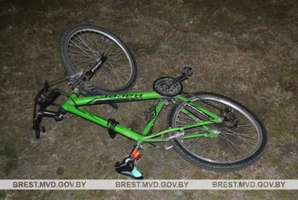 В Бресте сбили 14-летнего велосипедиста. Мальчик с травмами госпитализирован В Бресте сбили 14-летнего велосипедиста. Мальчик с травмами госпитализирован