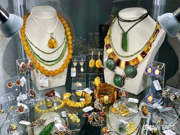 Экспозиция, которая вас удивит! Большой фоторепортаж с уникальной выставки-ярмарки «В мире самоцветов» в Бресте