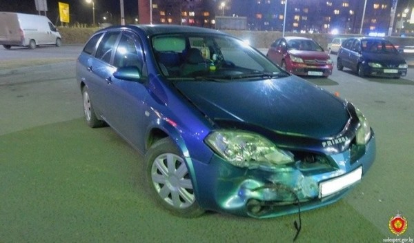 В Витебской области BMW вылетел на тротуар и сбил женщину с детьми. Дело возбудили в отношении водителя Nissan В Витебской области BMW вылетел на тротуар и сбил женщину с детьми. Дело возбудили в отношении водителя Nissan