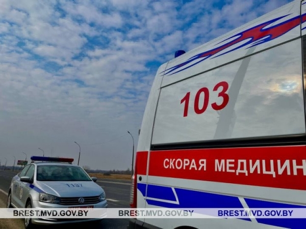 В Бресте ГАИ провела прогон «скорой» В Бресте ГАИ провела прогон «скорой»