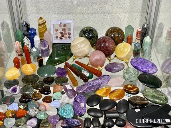 Экспозиция, которая вас удивит! Большой фоторепортаж с уникальной выставки-ярмарки «В мире самоцветов» в Бресте