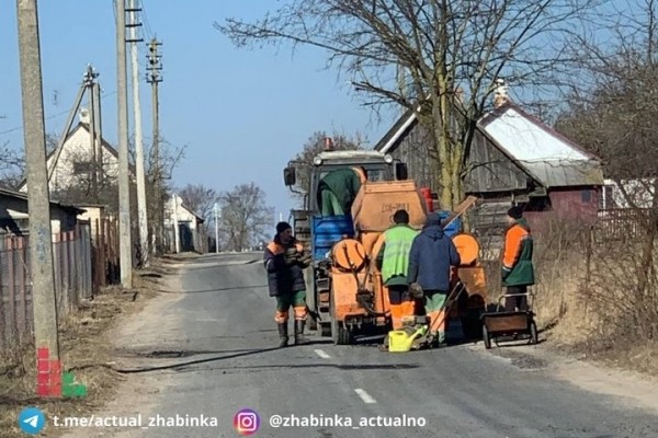 В город-спутнике Бреста осуществляется ремонт дорожного полотна В город-спутнике Бреста осуществляется ремонт дорожного полотна