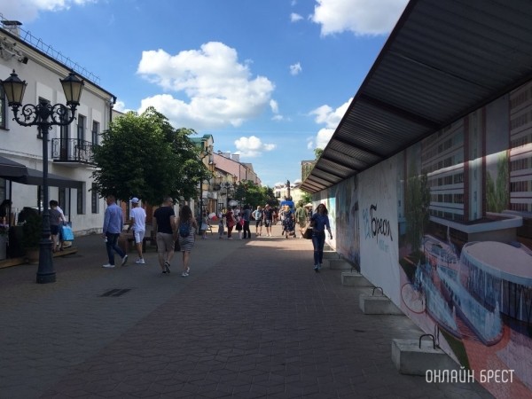 США запретили поставлять в Беларусь и Россию предметы роскоши США запретили поставлять в Беларусь и Россию предметы роскоши