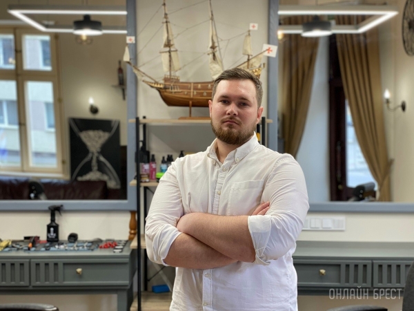 В новом барбершопе «Gartem» на Карла Маркса стильно преображают, дарят скидку, угощают кофе и предлагают сыграть в Play Station В новом барбершопе «Gartem» на Карла Маркса стильно преображают, дарят скидку, угощают кофе и предлагают сыграть в Play Station