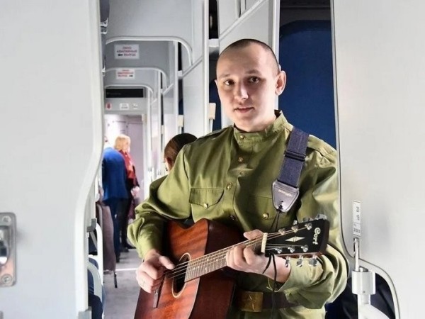 Уникальный Поезд направляется в сторону Бреста. Фоторепортаж Уникальный Поезд направляется в сторону Бреста. Фоторепортаж