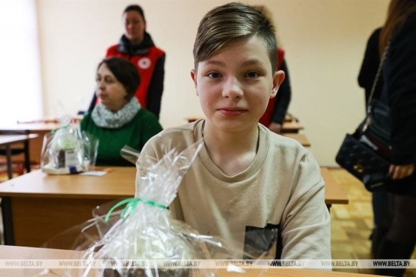 Три истории о вере в чудо и людей: брестчане поздравили украинских беженцев с Пасхой Три истории о вере в чудо и людей: брестчане поздравили украинских беженцев с Пасхой