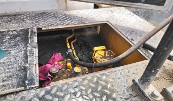 Рабочие украли более 17 тысяч литров дизтоплива. Вот как им это удалось Рабочие украли более 17 тысяч литров дизтоплива. Вот как им это удалось