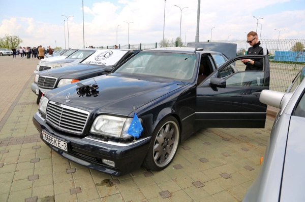 «После $30 000 вложения перестал считать». Пообщались с владельцами старых Mercedes