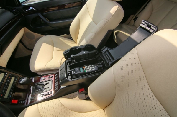 «После $30 000 вложения перестал считать». Пообщались с владельцами старых Mercedes