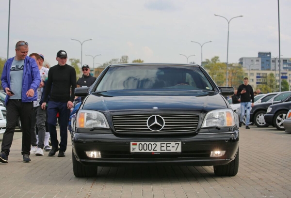 «После $30 000 вложения перестал считать». Пообщались с владельцами старых Mercedes