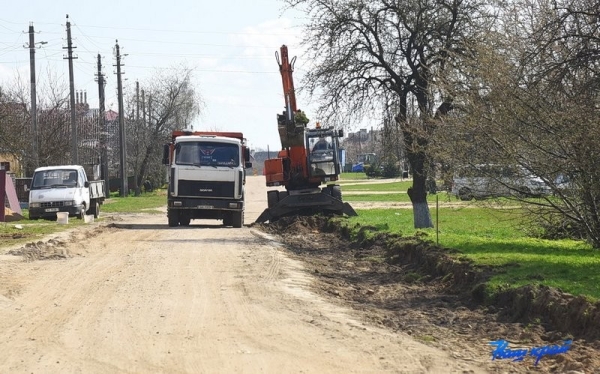 Как идет благоустройство двора в Барановичах, где упал самолет Как идет благоустройство двора в Барановичах, где упал самолет