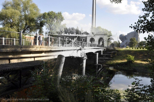 «Призраки» Брестской крепости
             
                «Призраки» Брестской крепости