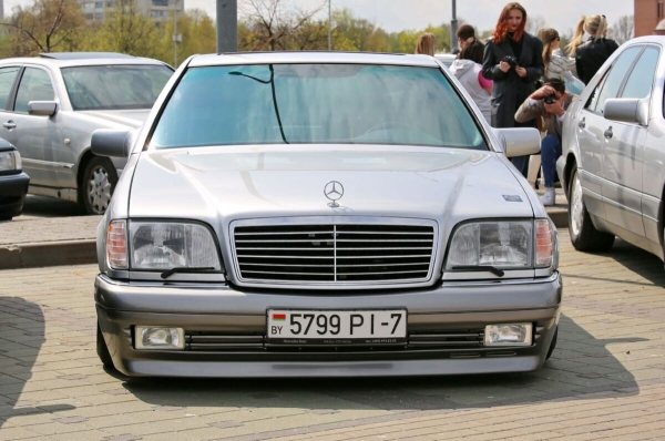 «После $30 000 вложения перестал считать». Пообщались с владельцами старых Mercedes