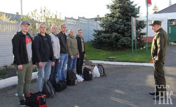 Весенний призыв: новобранцы из Каменецкого района уже отправились на службу в ряды Вооруженных Сил Весенний призыв: новобранцы из Каменецкого района уже отправились на службу в ряды Вооруженных Сил