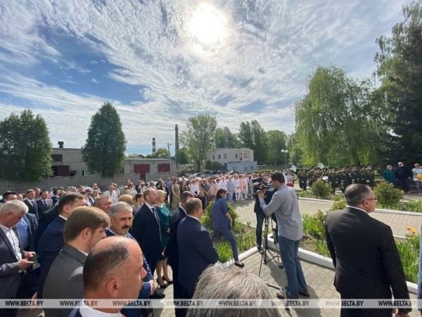 Мемориальную доску известному врачу-онкологу Константину Шелепеню открыли в Бресте Мемориальную доску известному врачу-онкологу Константину Шелепеню открыли в Бресте