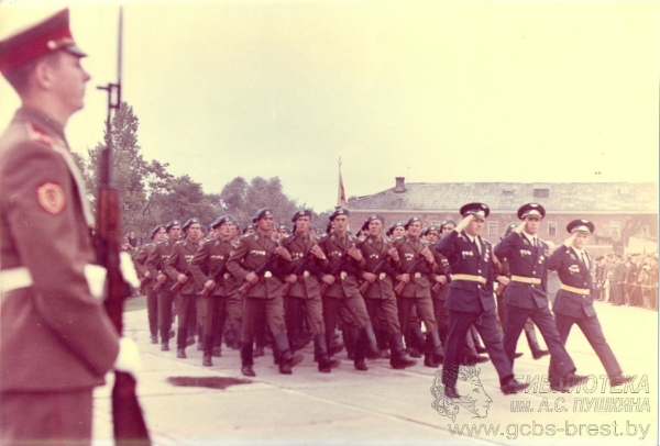 День открытия Мемориального комплекса «Брестская крепость-герой». Фото и подробности День открытия Мемориального комплекса «Брестская крепость-герой». Фото и подробности