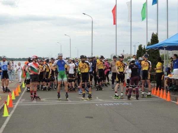 Сегодня на лыжероллерной трассе Брестского гребного канала состоялся Брестский полумарафон на роликовых коньках Сегодня на лыжероллерной трассе Брестского гребного канала состоялся Брестский полумарафон на роликовых коньках