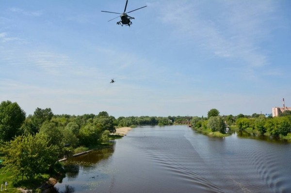В Пинске с одним из десантно-штурмовых батальонов 38-й Брестской отдельной десантно-штурмовой бригады прошло контрольно-тактические занятие В Пинске с одним из десантно-штурмовых батальонов 38-й Брестской отдельной десантно-штурмовой бригады прошло контрольно-тактические занятие