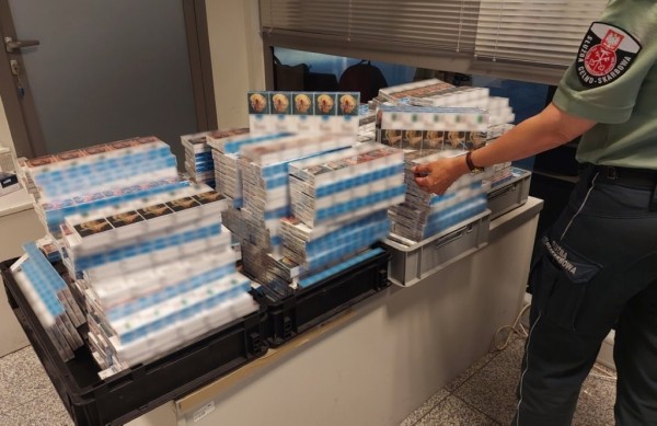 Белорус прилетел из Греции в Польшу «заработать на жизнь», но его подвели чемоданы