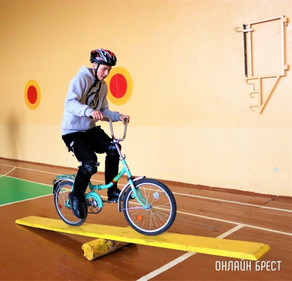 Читатель: Слёт-конкурс отрядов ЮИД Московского района г. Бреста
             
                Читатель: Слёт-конкурс отрядов ЮИД Московского района г. Бреста