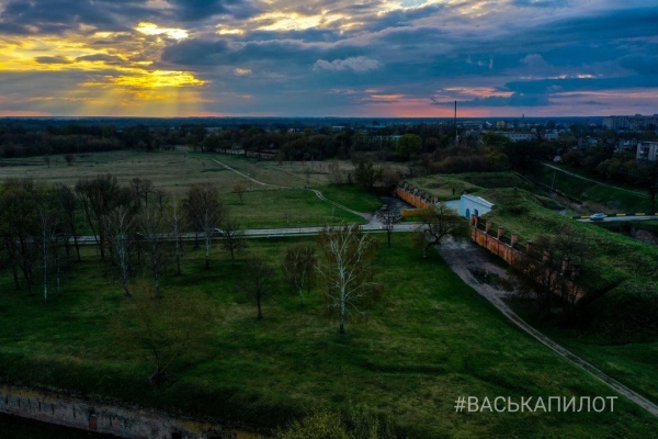 Восточный форт Брестской крепости
             
                Восточный форт Брестской крепости