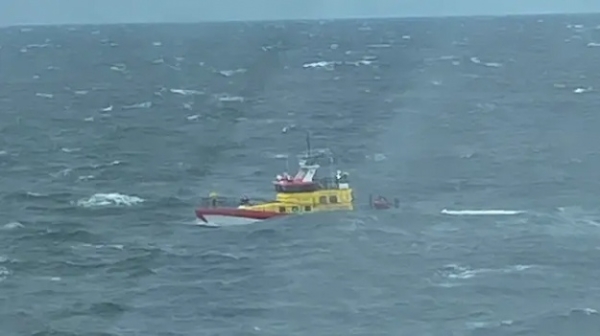 У берегов Швеции загорелся автомобильный паром с более чем 300 людьми на борту У берегов Швеции загорелся автомобильный паром с более чем 300 людьми на борту