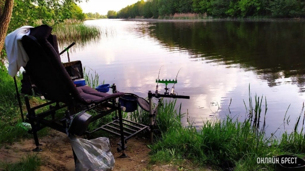 Выходной и ночная рыбалка жителя Бреста
             
                Выходной и ночная рыбалка жителя Бреста
