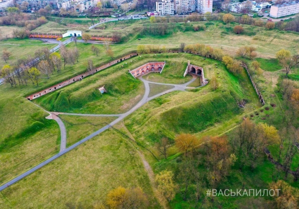 Восточный форт Брестской крепости
             
                Восточный форт Брестской крепости