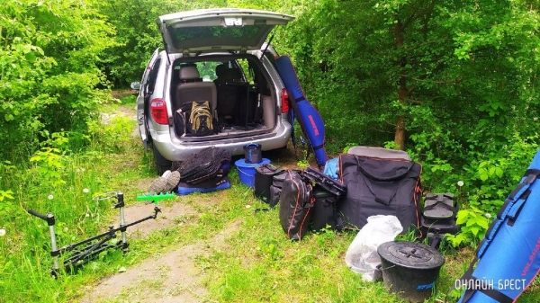 Выходной и ночная рыбалка жителя Бреста
             
                Выходной и ночная рыбалка жителя Бреста