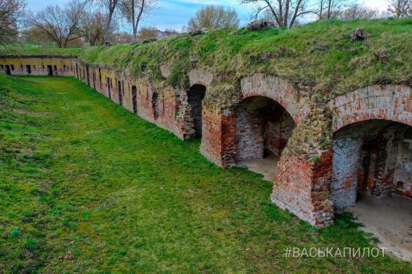 Восточный форт Брестской крепости
             
                Восточный форт Брестской крепости
